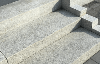 Blockstufen aus Polen